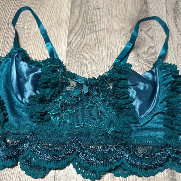 vintage fredrick’s of hollywood emerald green lace ruffle trim bra size small - Picture 5 of 5
